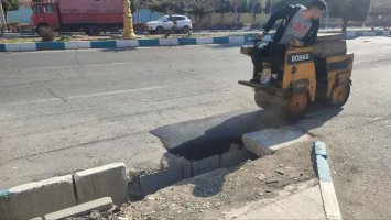آغاز عملیات ترمیم و لکه‌گیری نوارهای حفاری در سطح شهر اندیشه