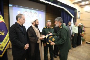برگزاری آیین تودیع و معارفه فرمانده سپاه ناحیه امام هادی(ع) شهر اندیشه