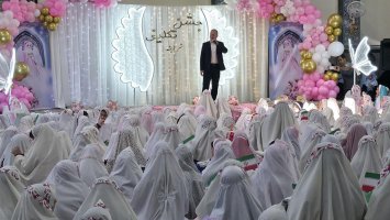 برپایی جشن تكلیف بیش از ١٠٠٠ دانش‌آموز دختر در شهر اندیشه 