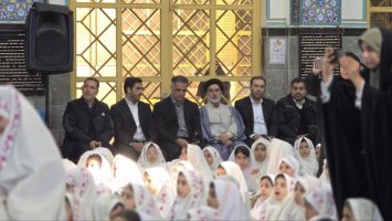 برپایی جشن تكلیف بیش از ١٠٠٠ دانش‌آموز دختر در شهر اندیشه 