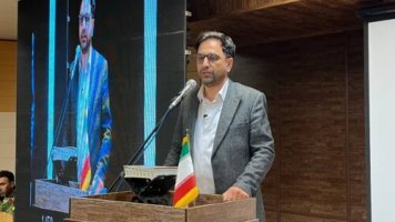 رونمایی از کتاب‌های نویسندگان صباشهری و تجلیل از آنان